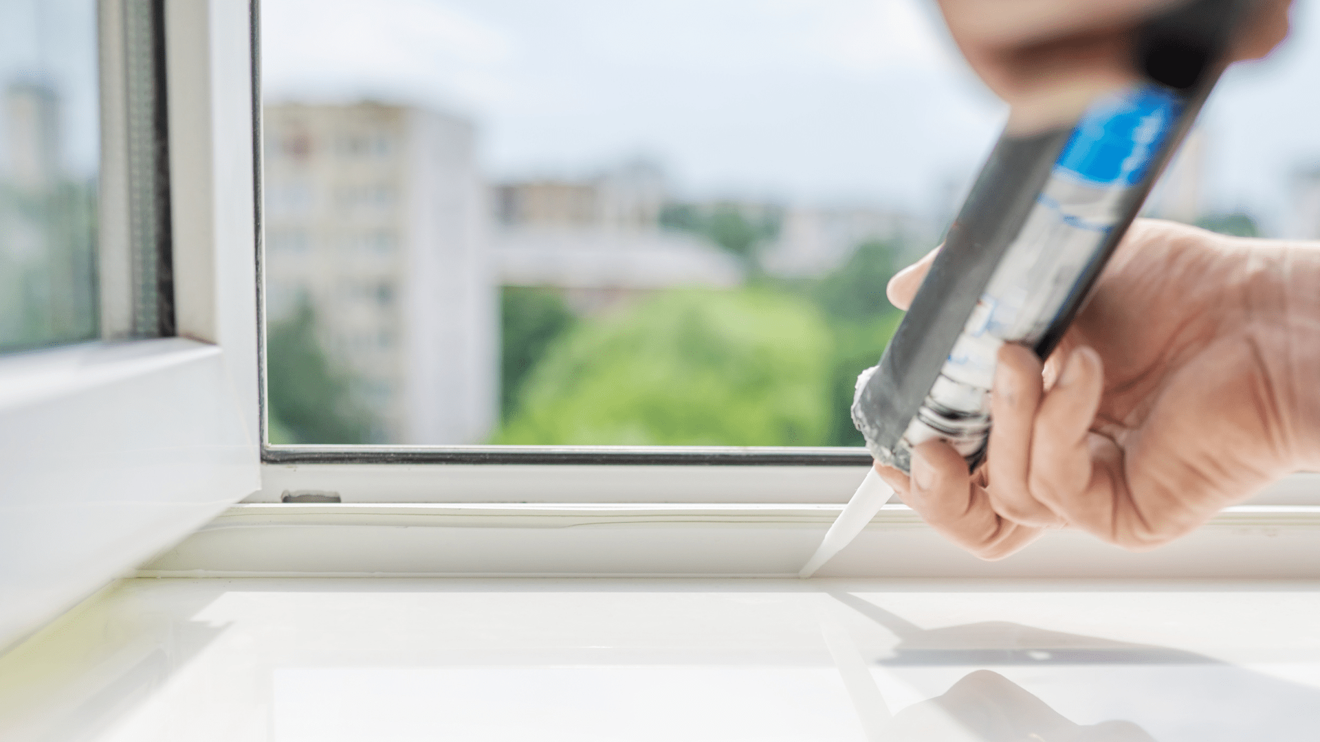 Sealant DIY vs. Professional Application: When to Hire a Pro