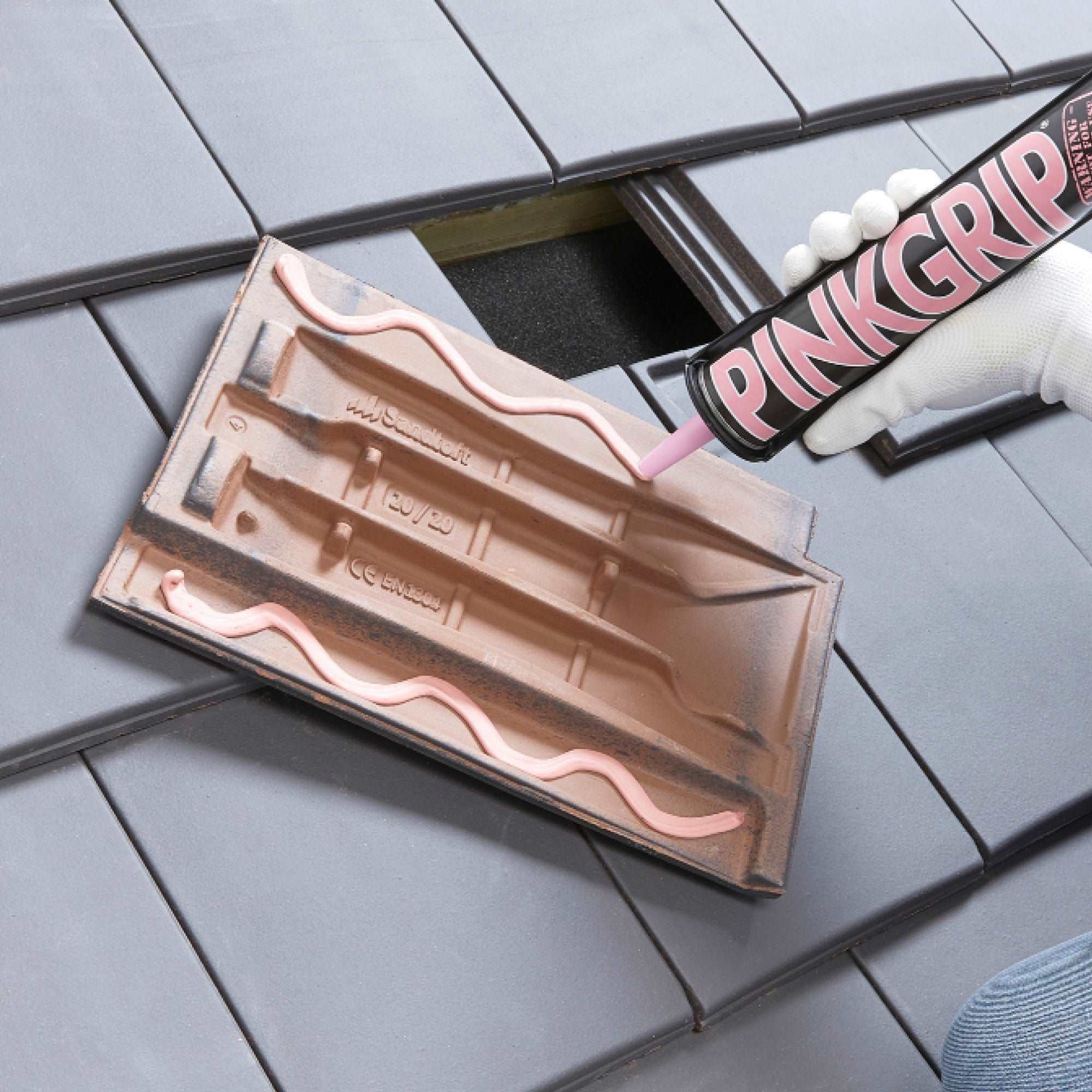 Everbuild Professional Caulk, Sealant, Adhesive Application Gun For Up To C4/400 ml Cartridges